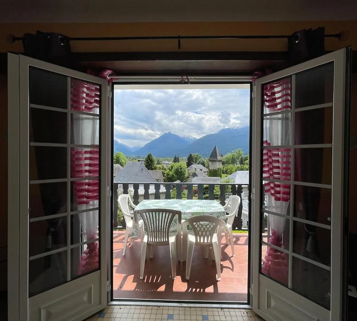 Pyrenees Studio, Vue, Piscine Ayzac-Ost 0*,  France